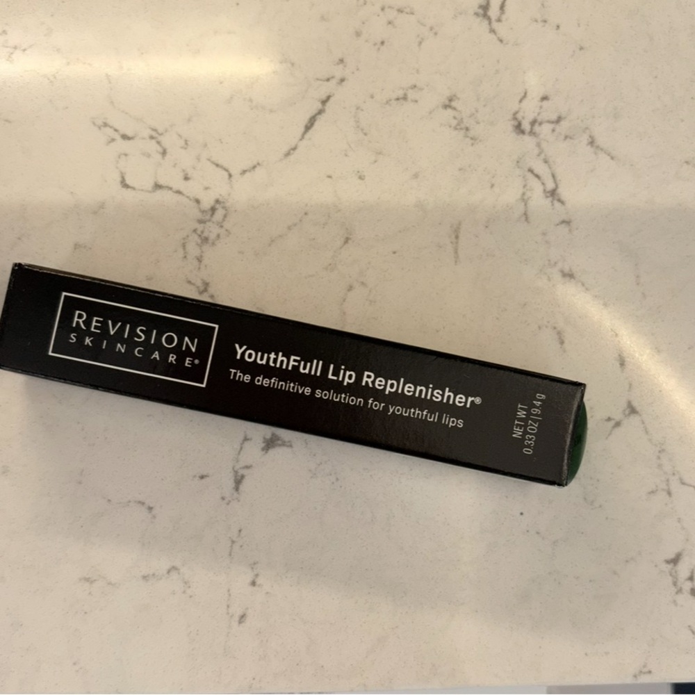 YouthFull Lip Replenisher - revision skincare